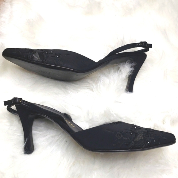 St. John Black Embellshed fabric low slingback Heels 7.5AA - Picture 7 of 10